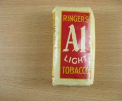 1/2 ounce Ringers A-1 Light Tobacco c.1942 - unopened - cond VG - [TH100]