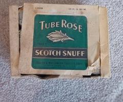 Tube Rose Scotch Snuff